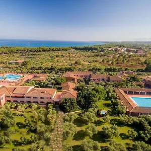 Отель I Giardini Di Cala Ginepro