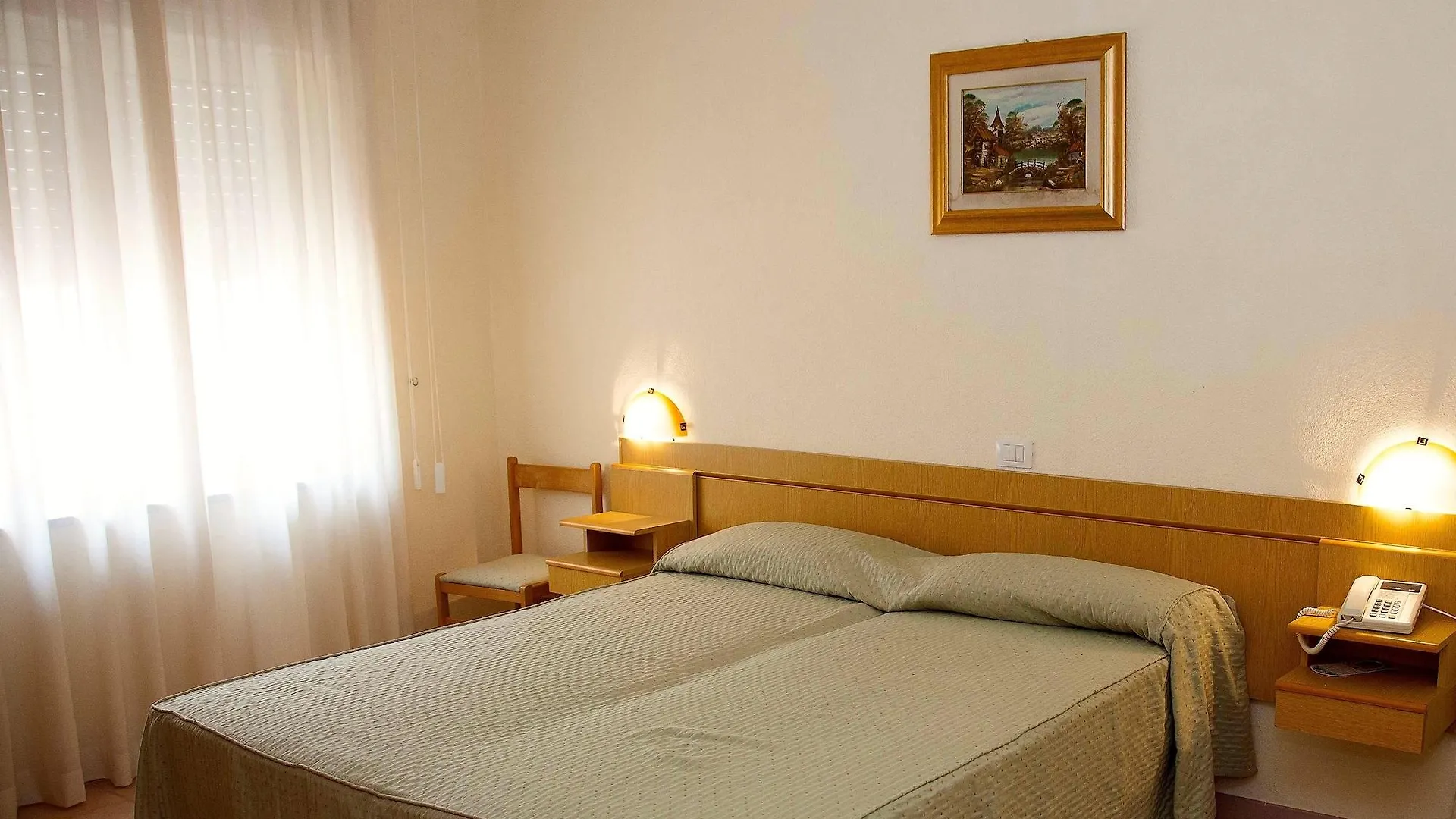 A.I.R. Hotel Gabbiano ايزولا روسا