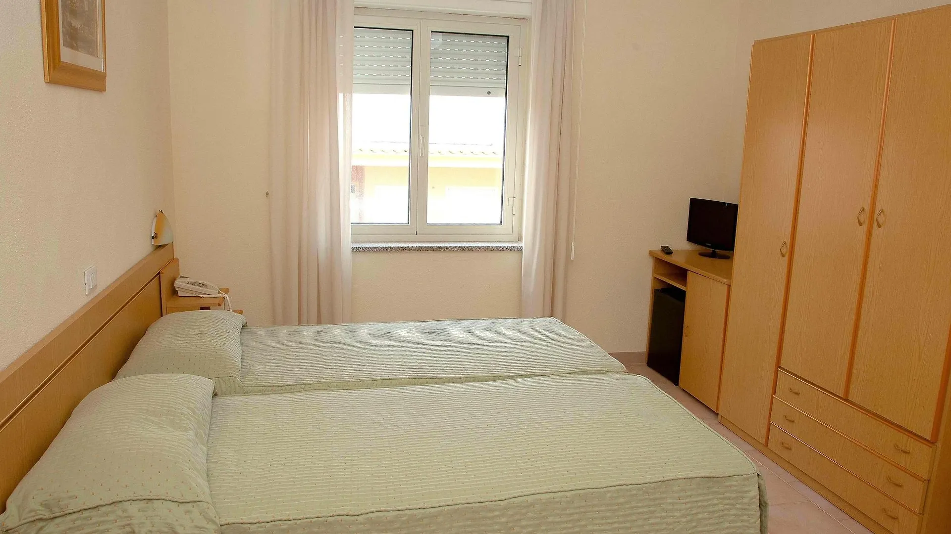 A.I.R. Hotel Gabbiano ايزولا روسا 3*,