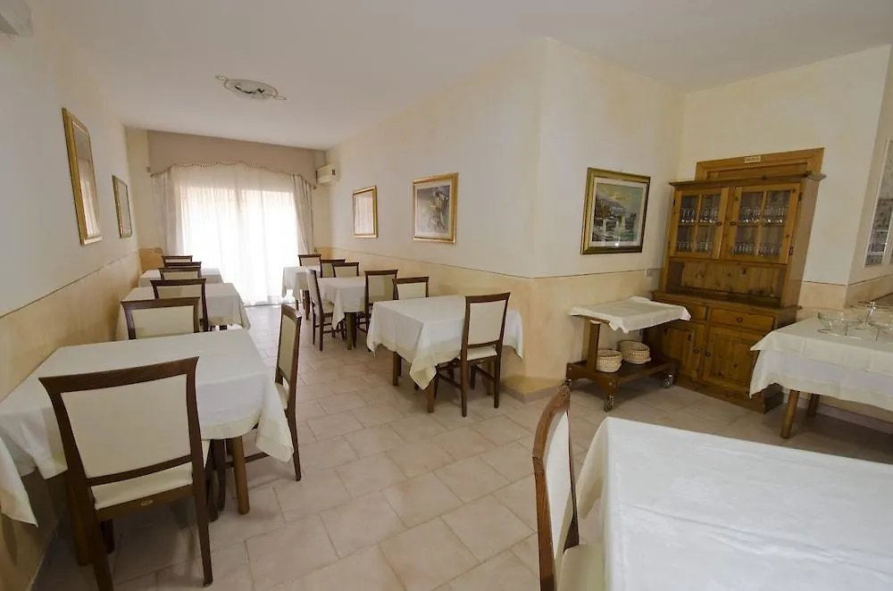 A.I.R. Hotel Gabbiano ايزولا روسا إيطاليا