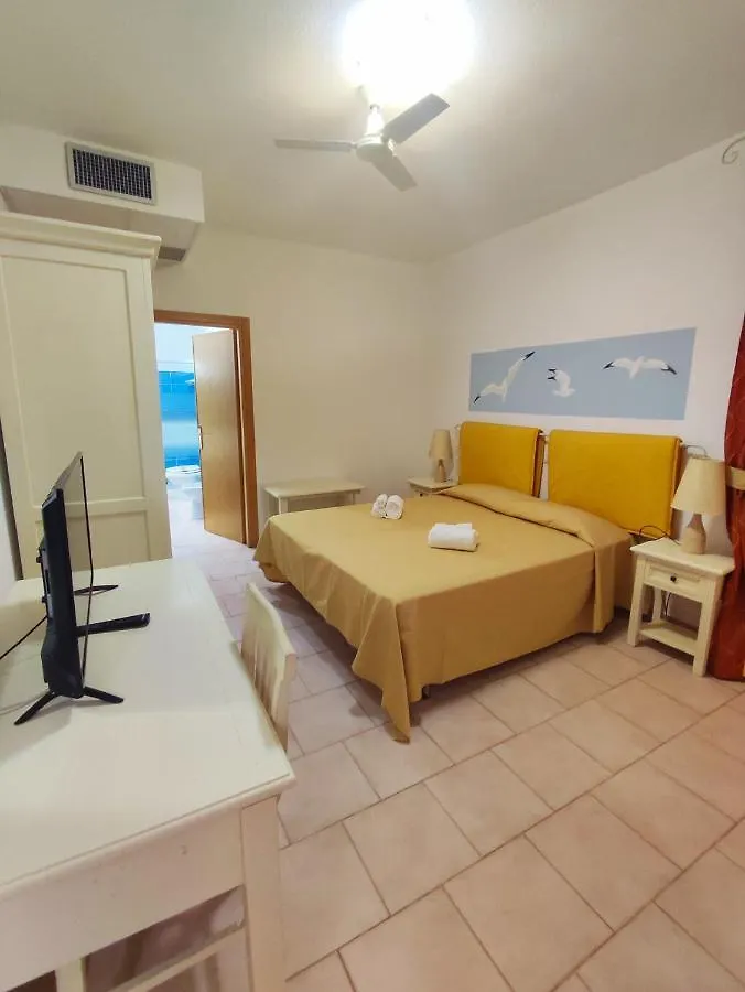 A.I.R. Hotel Gabbiano ايزولا روسا