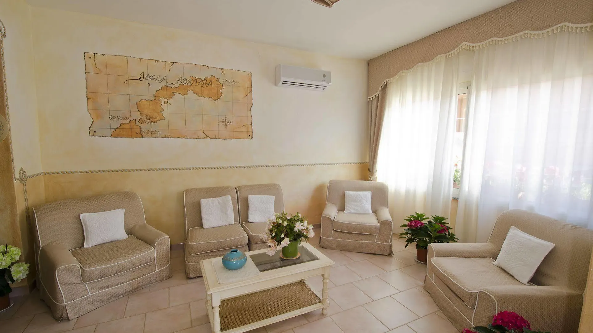 A.I.R. Hotel Gabbiano ايزولا روسا
